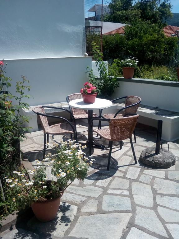 Sofia'S Garden Studios Σκόπελος Εξωτερικό φωτογραφία
